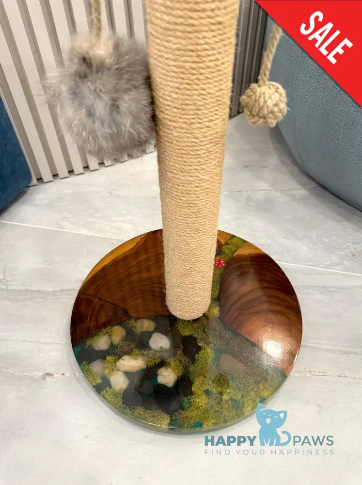 Scratching Post Autumn Forest Animals & Pet Supplies