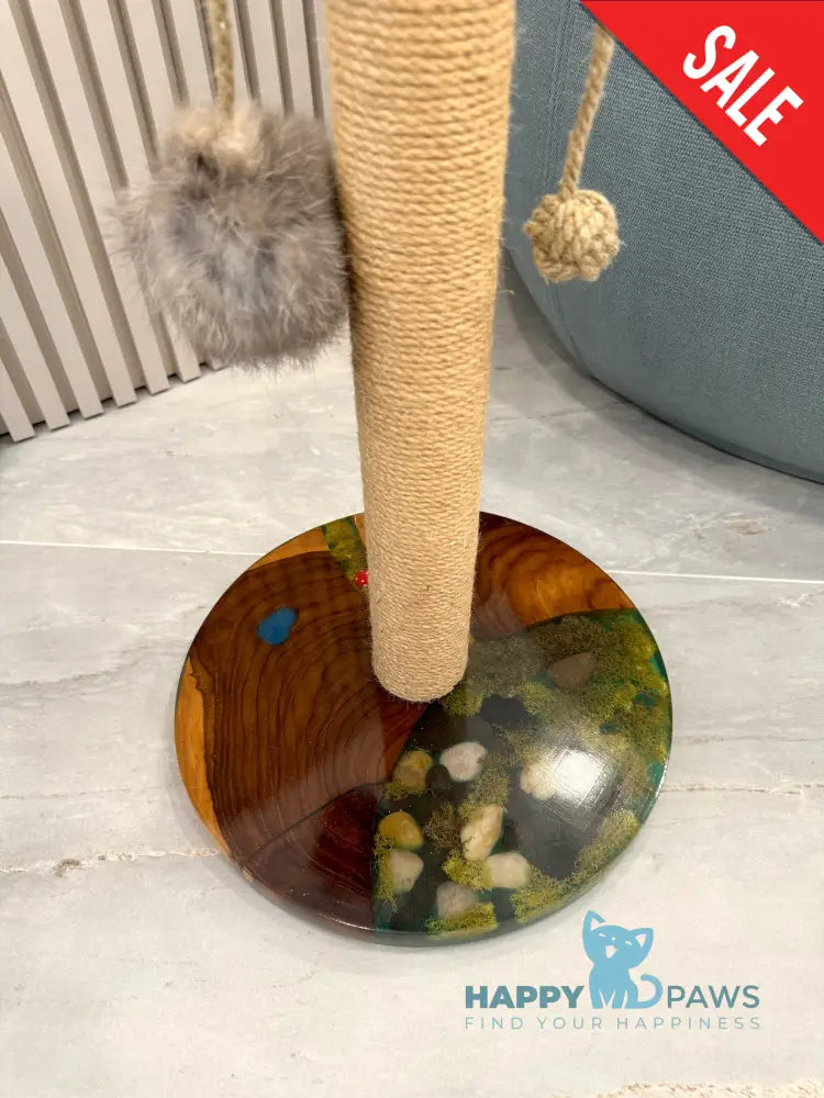 Scratching Post Autumn Forest Animals & Pet Supplies