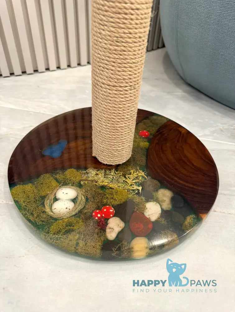 Scratching Post Autumn Forest Animals & Pet Supplies